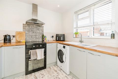 2 bedroom semi-detached bungalow for sale, Roselands Close, Fair Oak, Eastleigh