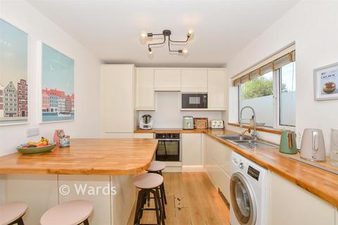 3 bedroom semi-detached house for sale, Larch Crescent, Tonbridge TN10