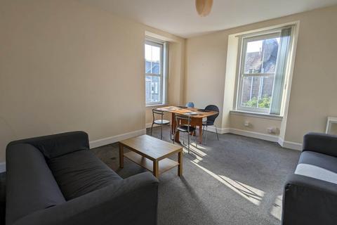 2 bedroom flat to rent, 18B Fleuchar Street, ,