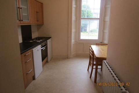 2 bedroom flat to rent, 6 1/2 Perth Road, ,