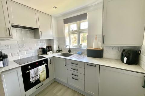 2 bedroom apartment for sale, Stuart Road, Highcliffe, Christchurch, Dorset, BH23