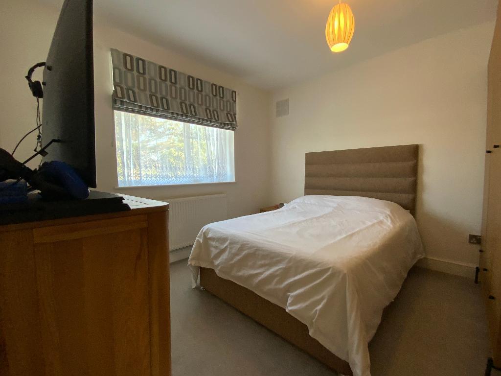 BEDROOM ONE 11'5 x 10'5