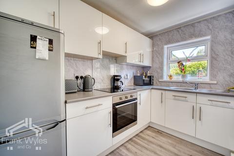 1 bedroom flat for sale, Flat 11, Jubilee Cottages, 145 St Andrews Road South, Lytham St Annes