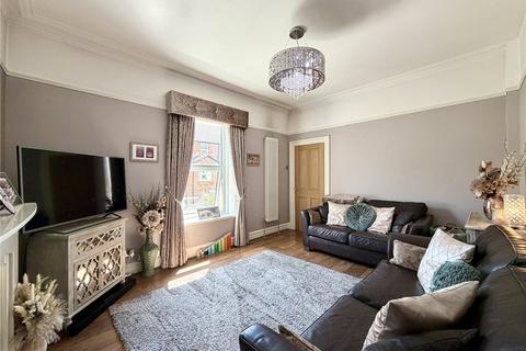 2 bedroom apartment for sale, Courtenay Road, Waterloo L22