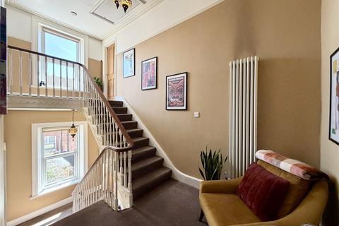 2 bedroom apartment for sale, Courtenay Road, Waterloo L22