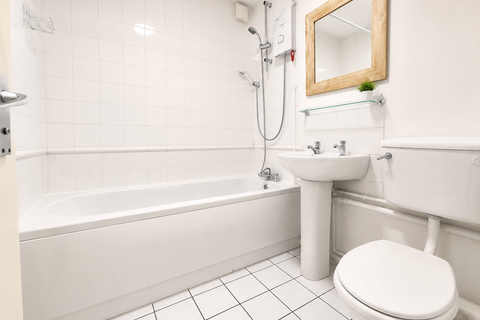 1 bedroom flat to rent, Grinstead Road, London SE8