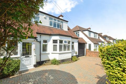 West Avenue, Pinner, HA5