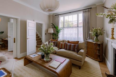2 bedroom end of terrace house to rent, Bloomfield Terrace, Belgravia, London, SW1W