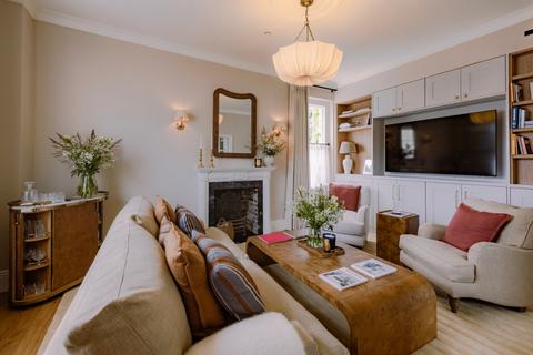 2 bedroom end of terrace house to rent, Bloomfield Terrace, Belgravia, London, SW1W