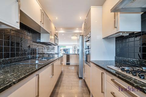 3 bedroom detached house for sale, Bourneside Road, Addlestone, Surrey, KT15