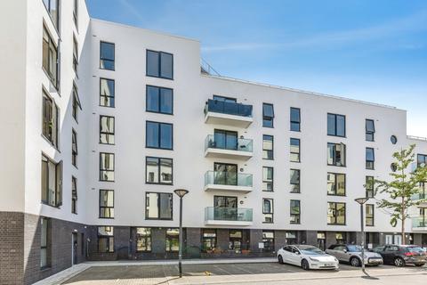 2 bedroom flat for sale, Millennium Promenade, Bristol, BS1