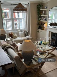 2 bedroom maisonette to rent, Killyon Road, London, SW8