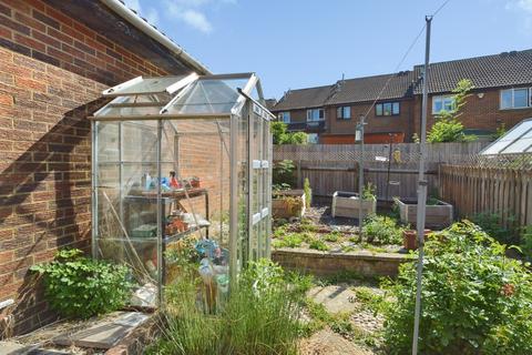 3 bedroom end of terrace house for sale, Lothersdale, Heelands, Milton Keynes, Buckinghamshire, MK13