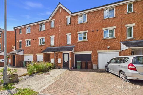 4 bed terraced house for rent in Bailey Close, West Yorkshire WF8