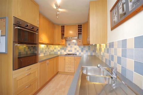 3 bedroom terraced house to rent, Braehead Drive, Barnton, Edinburgh