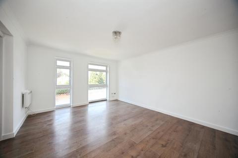 2 bedroom flat for sale, Elderberry Close, LUTON