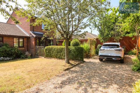 2 bedroom semi-detached house for sale, Alexander Drive, Louth, LN11