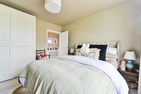 2 bedroom penthouse for sale, Bromyard House, East Acton, London, W3
