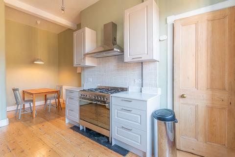 1 bedroom flat to rent, 1129L Comely Bank Street, Edinburgh, EH4 1AP