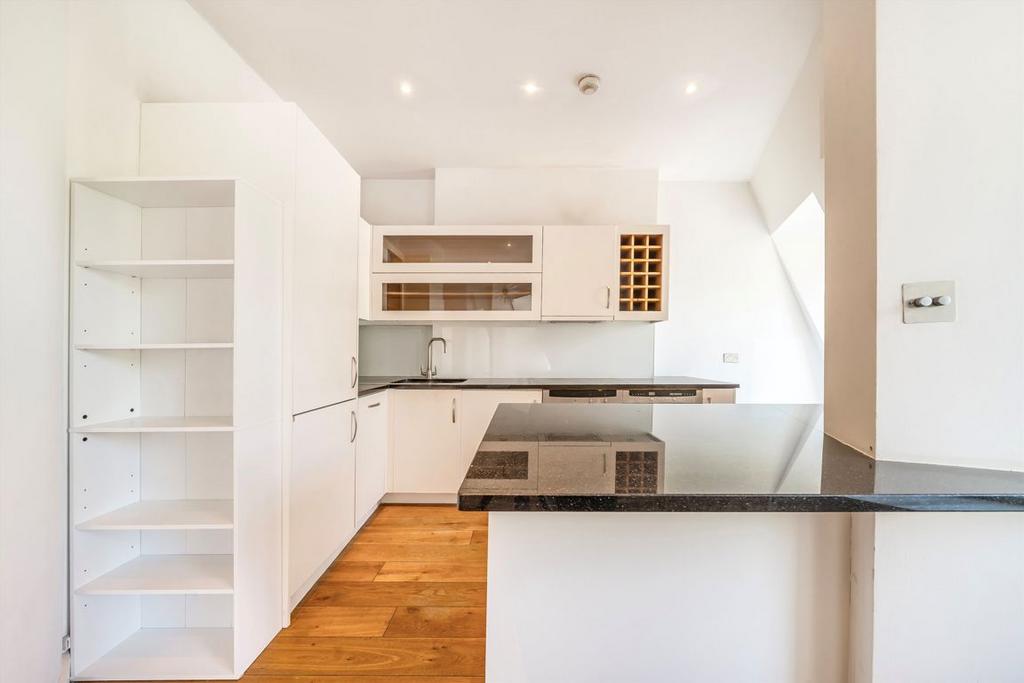 Apartment in London - View 3