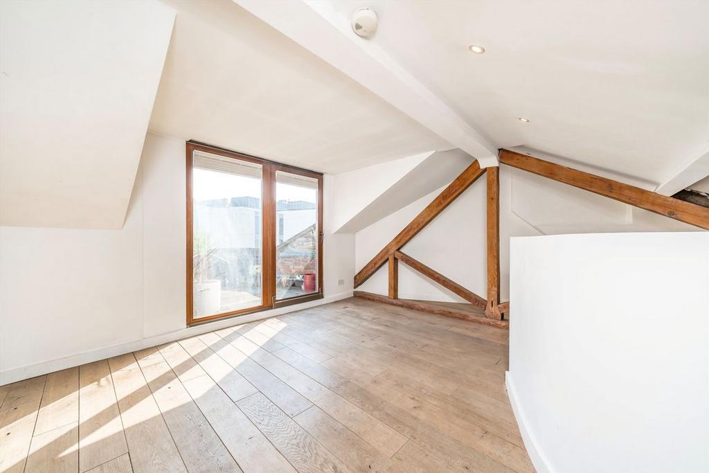 Apartment in London - More