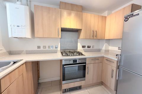 2 bedroom semi-detached house to rent, Cornflower Drive, Evesham WR11