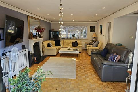 4 bedroom detached house for sale, Beaulieu Close, Royal Borough of Windsor & Maidenhead SL3