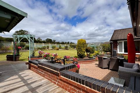3 bedroom detached bungalow for sale, Green Lane, Hollingworth, SK14