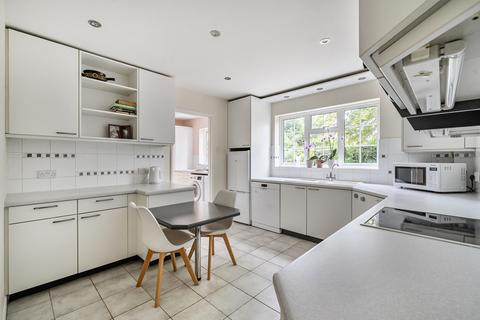 4 bedroom detached house for sale, Freemans Close, Stoke Poges, Buckinghamshire