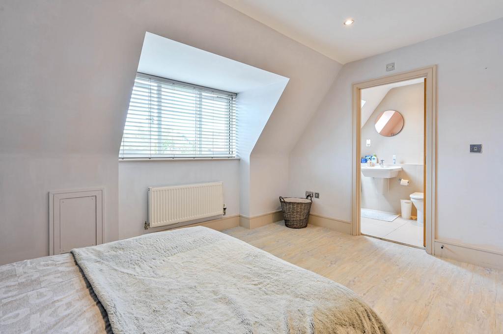 En suite bedroom, en suite