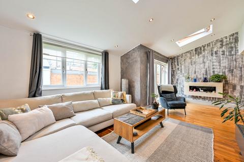 Firman Close, New Malden, KT3