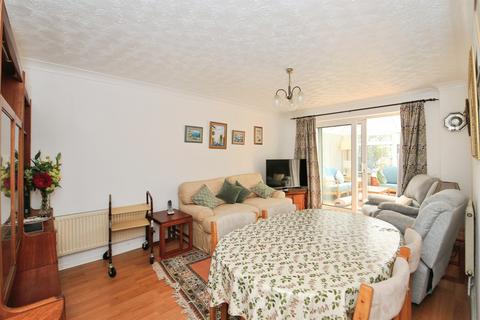 2 bedroom detached bungalow for sale, Cawood Close, March
