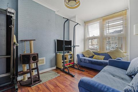4 bedroom semi-detached house for sale, Bromley Crescent, Shortlands, BR2