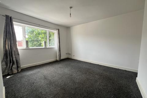 1 bedroom flat to rent, -64 Thanet Street, Chesterfield, S45