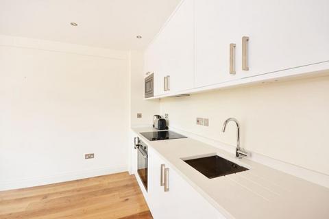 1 bedroom flat to rent, Sloane Avenue, London SW3