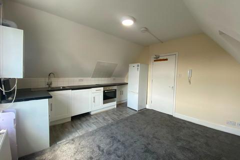 1 bedroom flat to rent, Flat ,  Fairfield Road, London