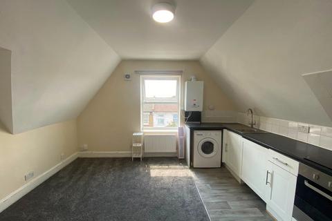 1 bedroom flat to rent, Flat ,  Fairfield Road, London