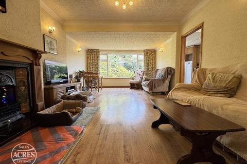 2 bedroom semi-detached bungalow for sale, Broomhill Close, Great Barr, Birmingham