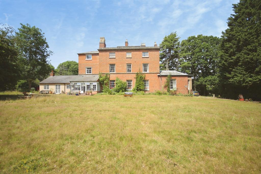 Elmdon Park, Solihull