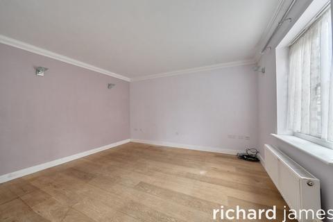 5 bedroom terraced house for sale, Zakopane Road, Haydon End SN25