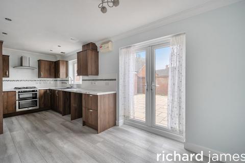5 bedroom terraced house for sale, Zakopane Road, Haydon End SN25