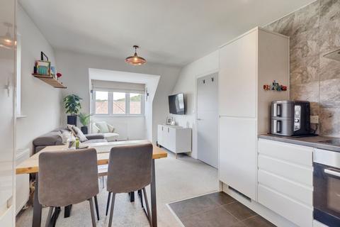 1 bedroom apartment for sale, Catherine Road, Benfleet SS7