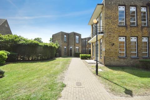 1 bedroom flat for sale, Pollards Close, Rochford, Essex, SS4