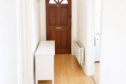 The Lindens, Friern Park - North Finchley - London - N12