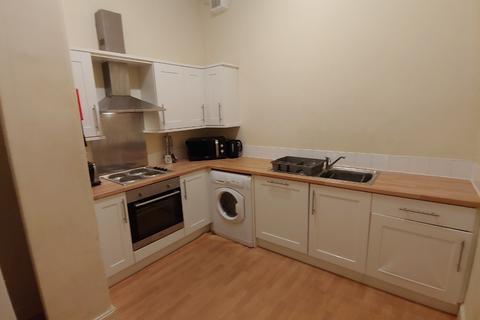 4 bedroom flat to rent, Wallace Street, Stirling, FK8