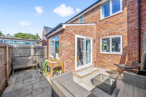 undefined, New Street, Horsham, RH13