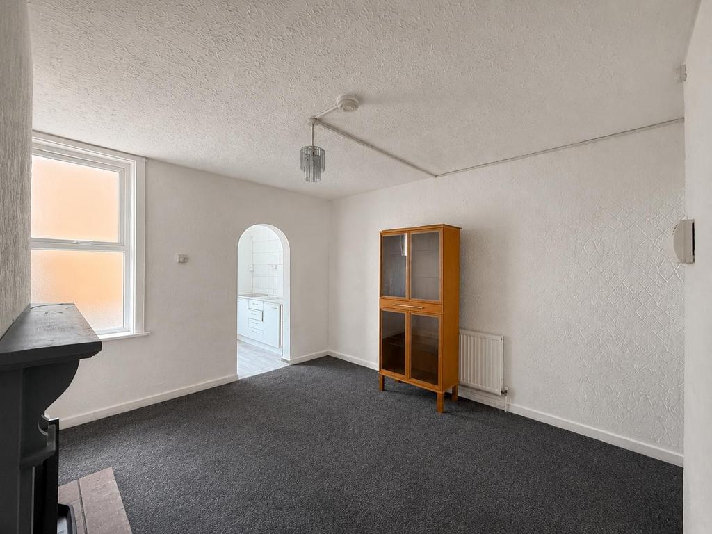 House in Nottingham, Nottinghamshire - View 5