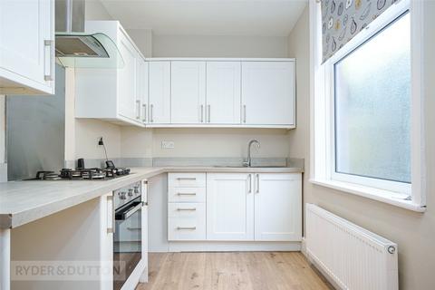 3 bedroom semi-detached house for sale, Wakefield Road, Fenay Bridge, Huddersfield, West Yorkshire, HD8