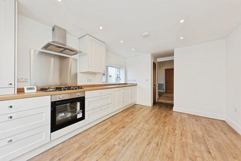 4 bedroom end of terrace house for sale, Crescent Road, MARGATE, Kent, CT9