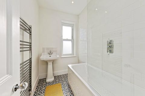 4 bedroom end of terrace house for sale, Crescent Road, MARGATE, Kent, CT9